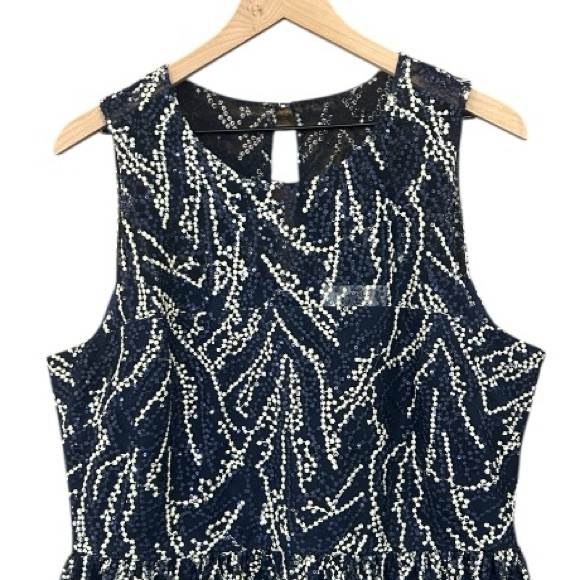 Belle Badgley Mischka Embroidered Sequin Cocktail Party Dress Navy Size 14 - Picture 4 of 10